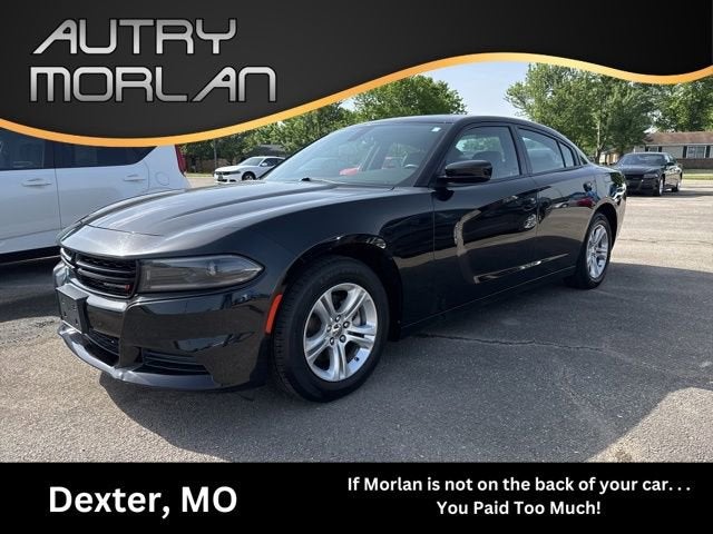 2022 Dodge Charger SXT in Black — front three-quarter view